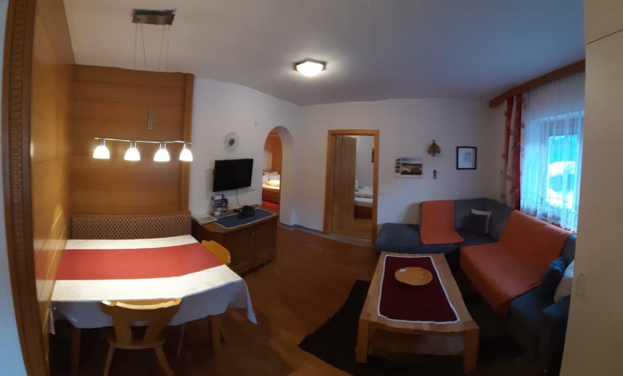 Ferienwohnung Christina Gundolf Wenns Exteriör bild